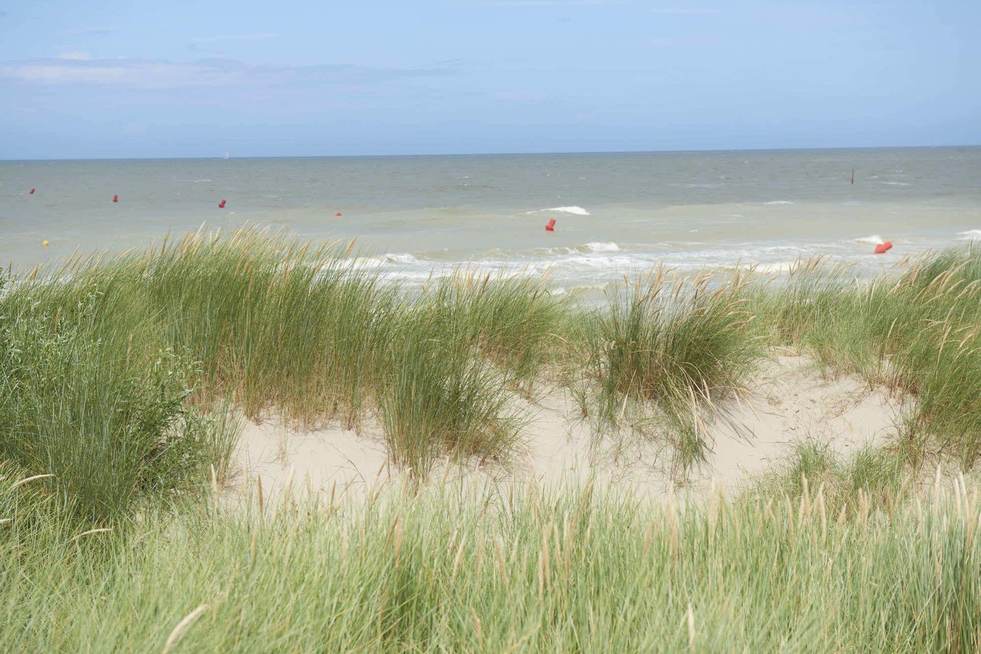 Hotel Zeepark Zeewind Bredene Exterior foto